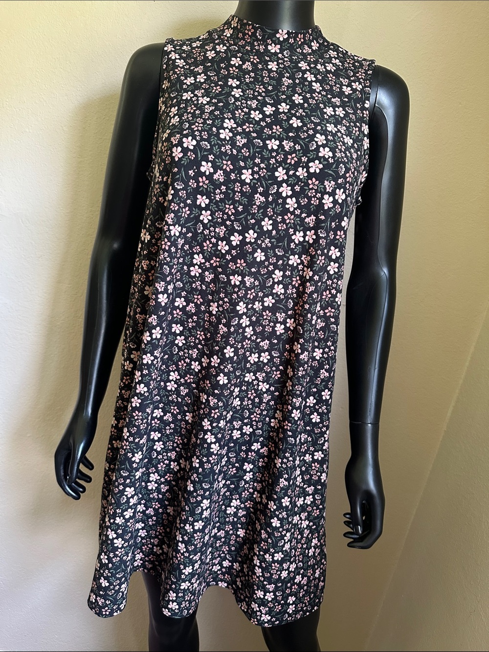 Pink Rose Black Sleeveless A-Line Dress with Pink Floral Print